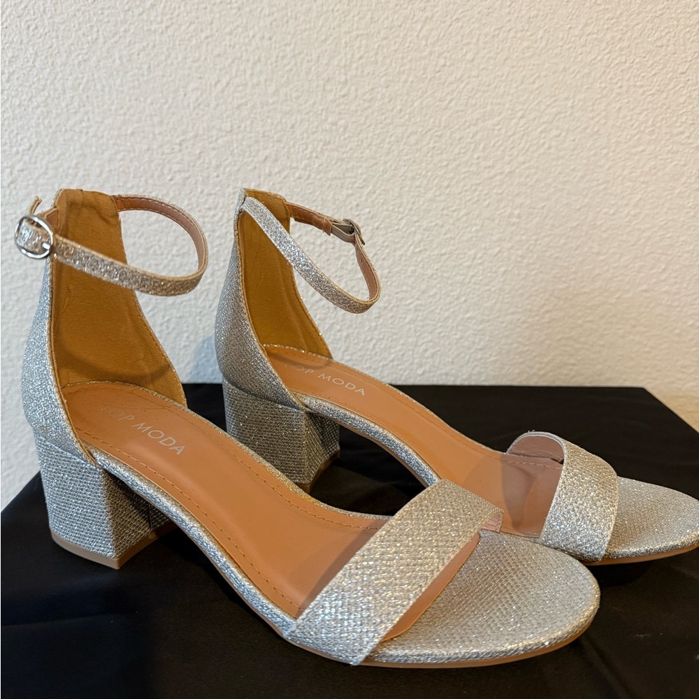 Silver Glitter Block Heel Sandals TOP Moda - Worn once ✨